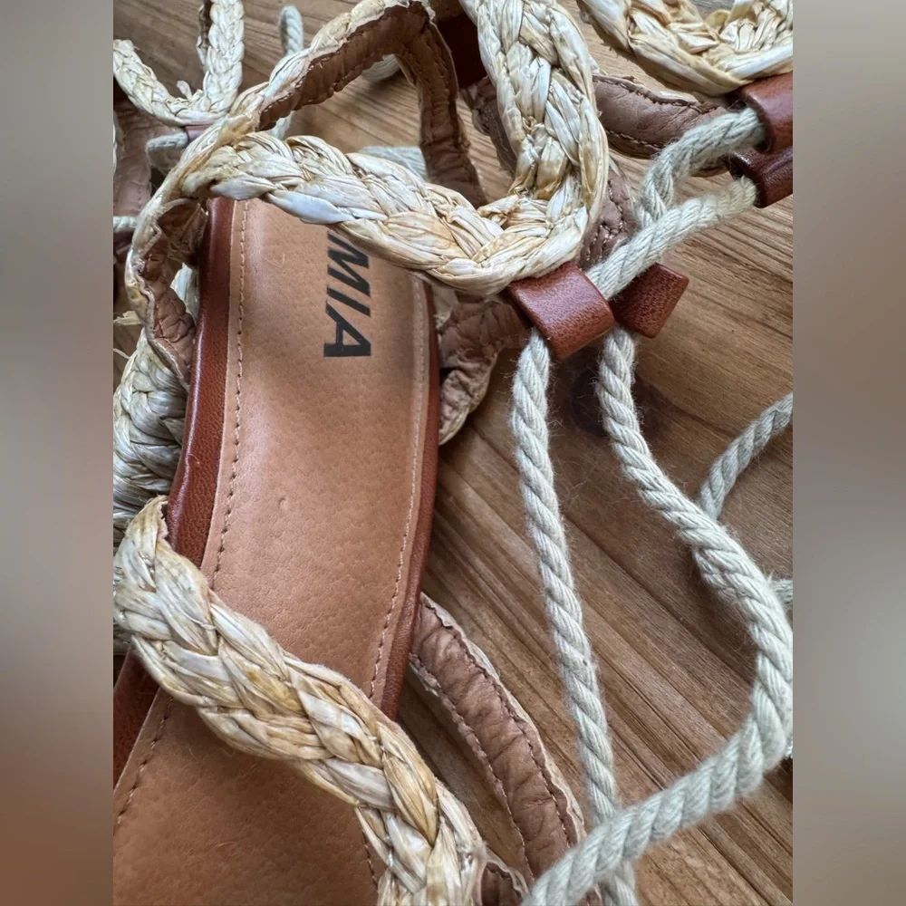 MIA Gigi Size 10 Raffia Braided Lace Up Block Heel Boho Sandals Tan